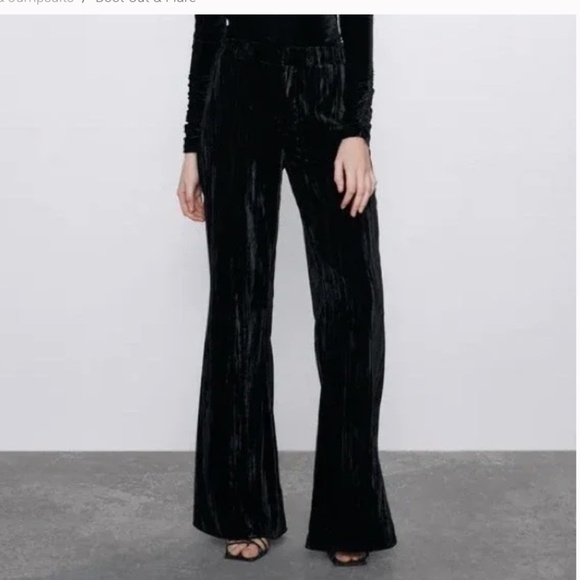 Zara Black 70's Crushed Velvet High Rise Flare Leg Pants Trousers Size Large NWT - Picture 1 of 8
